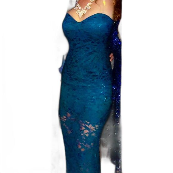 Woman's Strapless Prom/Homecoming Dress by Jump Apparel, Size 3/4 - Picture 3 of 12